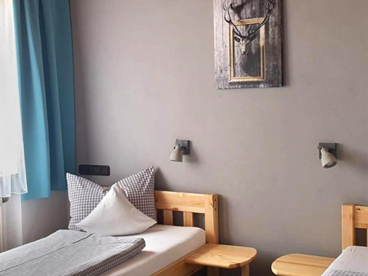 Pension Zum Krug, Messe Muenchen Hergolding Extérieur photo