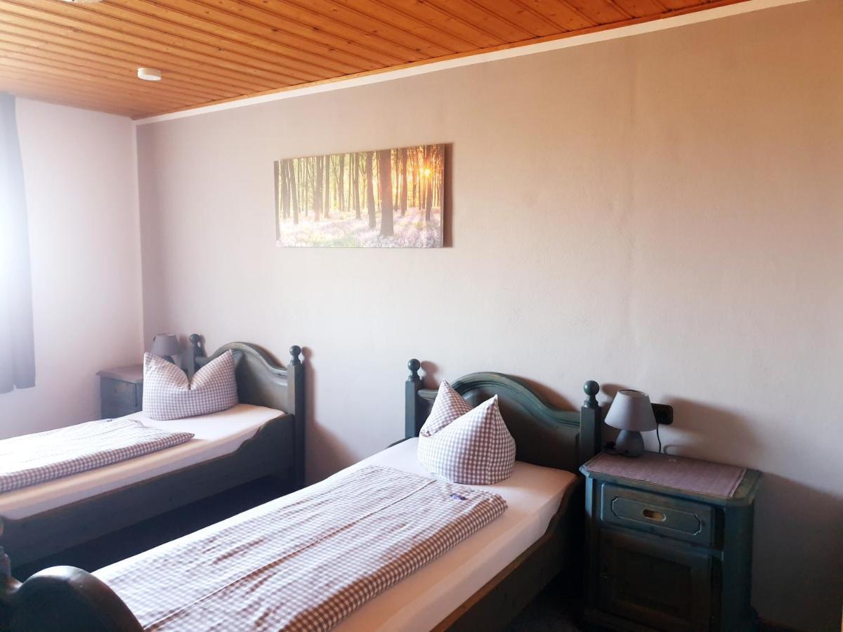 Pension Zum Krug, Messe Muenchen Hergolding Extérieur photo
