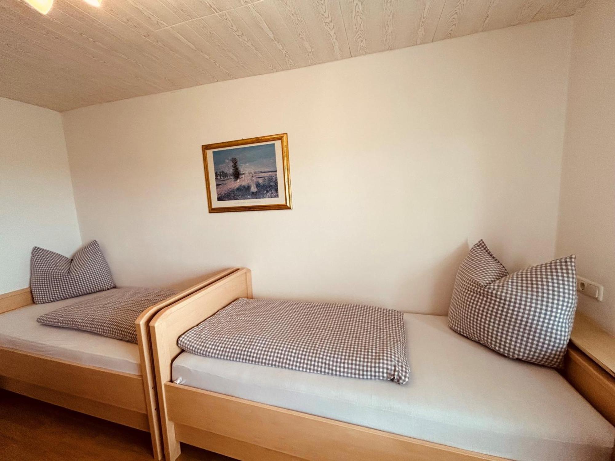 Pension Zum Krug, Messe Muenchen Hergolding Chambre photo